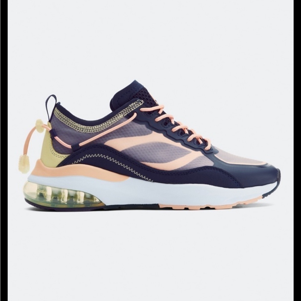 Fabletics Silverlake Air Performance
Sneaker size… - image 1